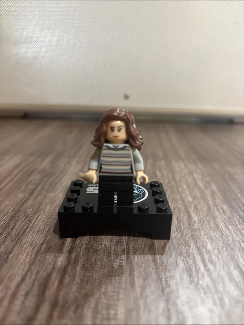 LEGO Female Minifigure Brown Hair Striped Torso Black Legs Hermione Granger