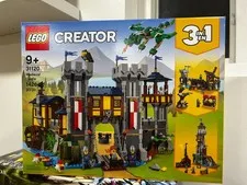LEGO CREATOR: Medieval Castle (31120)