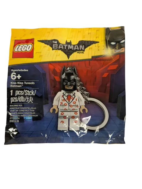 LEGO The Batman Movie Kiss Kiss Tuxedo Batman Key Chain 5004928 Polybag Sealed