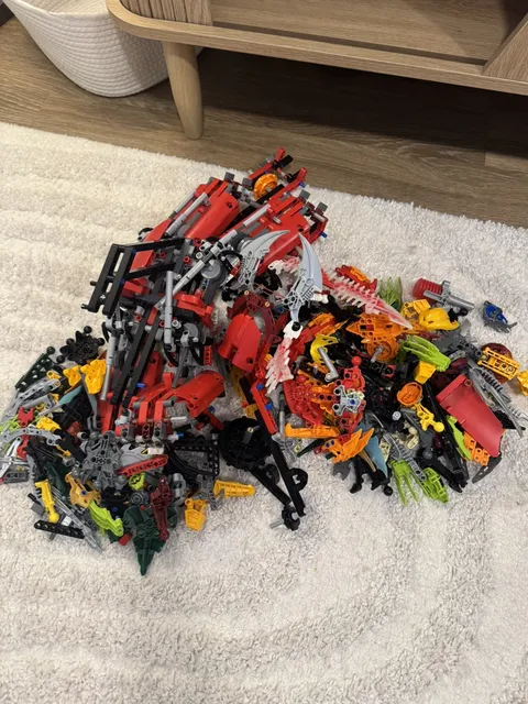 LEGO Bionicle Mixed Lot Mistika Hero Factory Glatorian *READ DESCRIPTION*