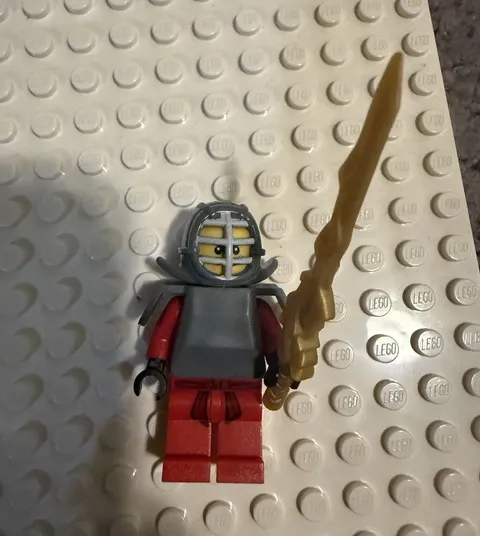LEGO Minifigure Kendo Kai njo0052 with sword and armor w/ Visor Gold Weapon