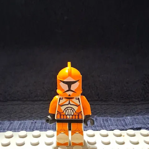 LEGO Star Wars Clone Trooper Minifigure Orange & White Armor with Orange Helmet
