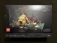 DAMAGED BOX LEGO Star Wars Dagobah Jedi Training Diorama 75330 ESB Retired