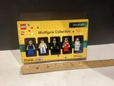 LEGO Promotional: Vintage Minifigure Collection 2013 Vol. 2 (5002147) Toys R Us