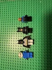 LEGO Minifigure Lot of 4 Batman, Catwoman, Mr.Freeze, Nightwing (Torso only)