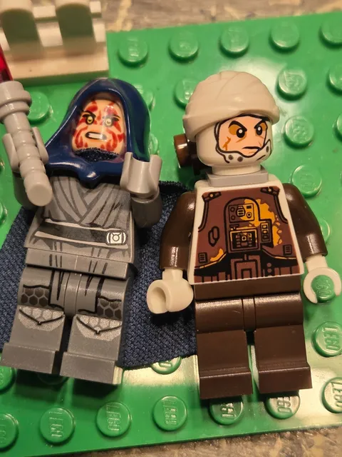 LEGO 75145 - Star Wars - Naare & Dengar - Mini Figures lot of 2