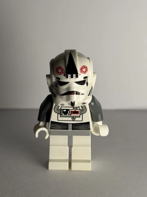 LEGO Star Wars Imperial AT-AT Driver Minifigure Pilot sw0262 8129 8084 Hoth 