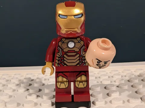 LEGO Marvel Superheroes Iron Man Mark 42 w/ Head Minifigure Sh072a From 76007