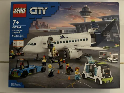 LEGO City Passenger Airplane SET LEGO 60367 NEW COMPLETE SET SEALED