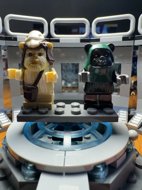 Lego Star Wars Ewok Minifigure Lot of 2, Logray and Tokkat (sw0338, sw0339)