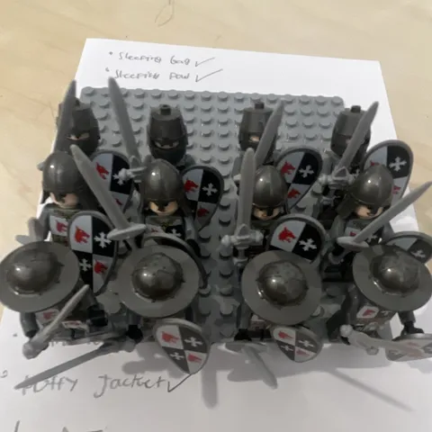 CUSTOM  Lego Castle Minifigures Lot of 10 Medieval Knights w/ Swords Shields