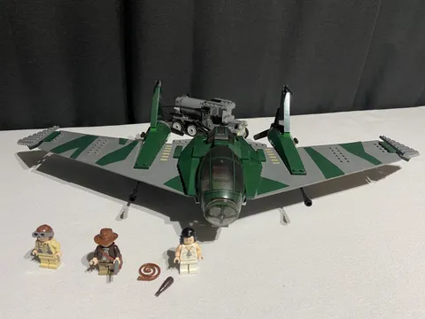 LEGO Indiana Jones 7683 Fight On The Flying Wing