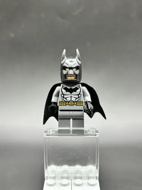 Used LEGO Batman Minifigure (Dimensions Set 71200) 