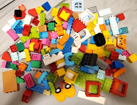 LEGO *** DUPLO *** BUILDING BRICKS / BLOCKS ++ ~   4 LBS