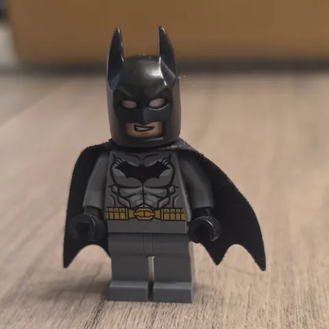 LEGO Batman Minifigure Black Cowl & Cape Gray Suit Gold Utility Belt