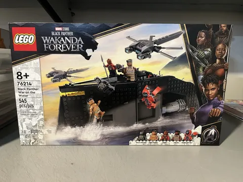 LEGO Marvel 76214 Black Panther War on the Water Set 545 pcs Ages 8+