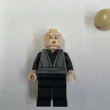 LEGO Luke Skywalker Minifigure, (SW0433) Star Wars 75005  Damaged