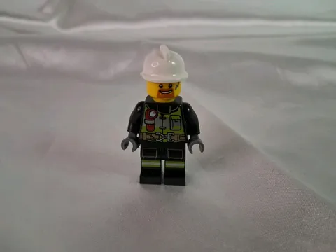 LEGO Fire Reflective Stripes w/ Utility Belt Flashlight White Helmet Minifigure
