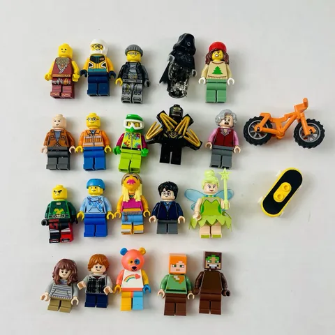 Huge Lego Minecraft Super Heroes City Minifigure Lot Of 20 w/ Extras