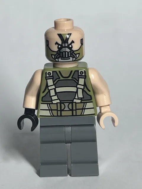 LEGO DC Comics Super Heroes: The Bat vs. Bane: Tumbler Chase (76001)