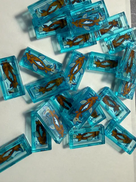 LEGO-NEW-#3069pb1180-TRANS LIGHT BLUE-1 X 2 TILE W/KOI FISH PATTERN- 10 TILES