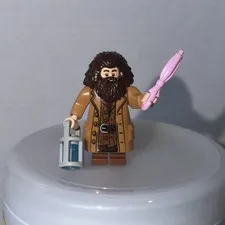 Lego Harry Potter Rubeus Hagrid Minifig hp144 Medium Nougat Topcoat Buttons 2018