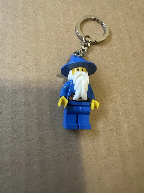 LEGO Wizard Majisto Minifigure Keychain Blue Hat White Beard Vintage Castle
