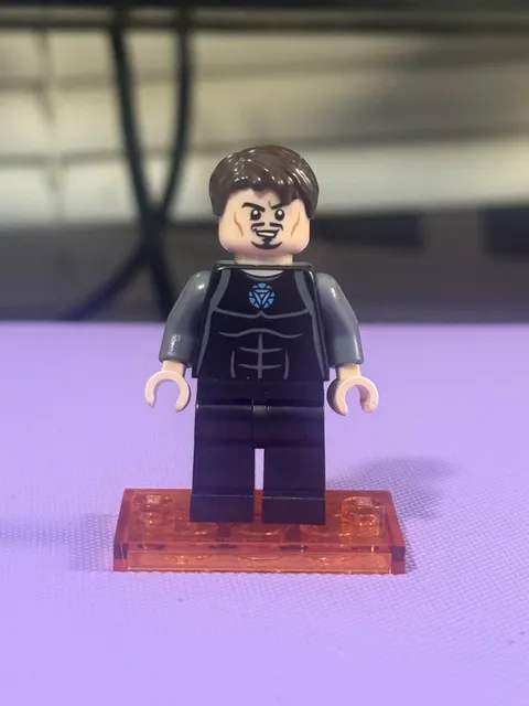 LEGO Tony Stark Minifigure - 76007 MARVEL Avengers Malibu Mansion Attack