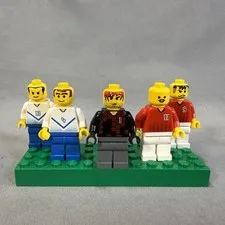 Lot of 5 Vintage LEGO Soccer Minifigures Minifigs