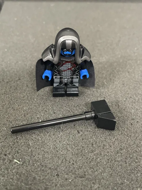 LEGO Ronan the Accuser Minifigure 76021 Blue Head and Hands Authentic