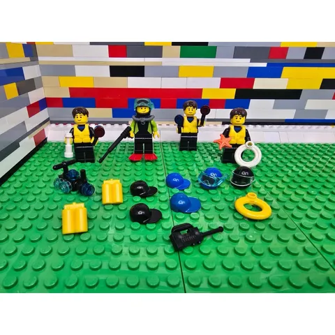 LEGO City Coast Guard Diver & Sailors Minifigure Bundle - Cty0797 & Cty0413 (3)