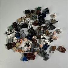 LEGO Star Wars Minifigure Parts bulk legs, torso, heads helmets 2.7oz￼
