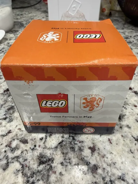 LEGO ORANJE NETHERLANDS KNVB GIFT COLLECTORS ITEM EXCLUSIVE ORIGINAL NEW PROMO