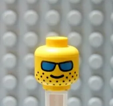 LEGO Classic Minifig Head Stubble Beard Smile and Blue Sunglasses
