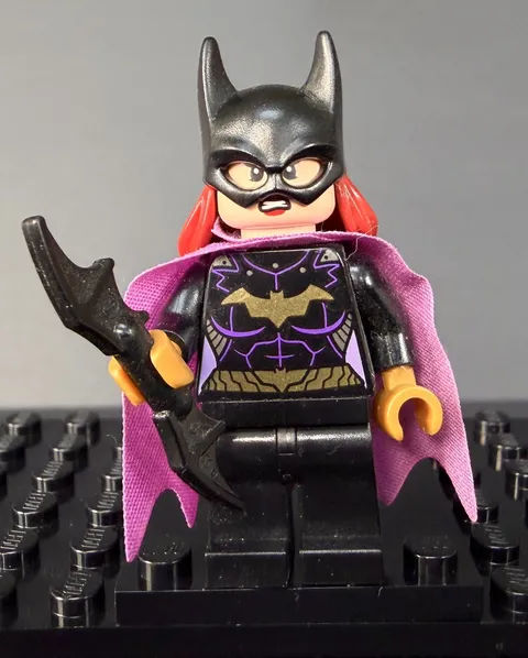 LEGO DC Super Heroes 76013 sh0092 Batgirl Minifigure