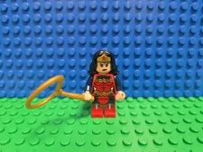 Lego Wonder Woman Minifigure sh0392 DC Super Heroes CMF Lot Rare Retired Vintage