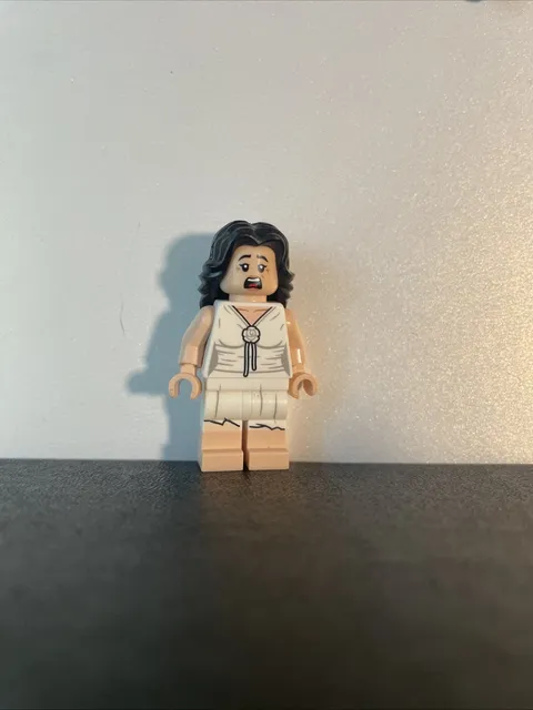 LEGO Indiana Jones Marion Ravenwood. set: 77013 Escape from the Lost Tomb NEW
