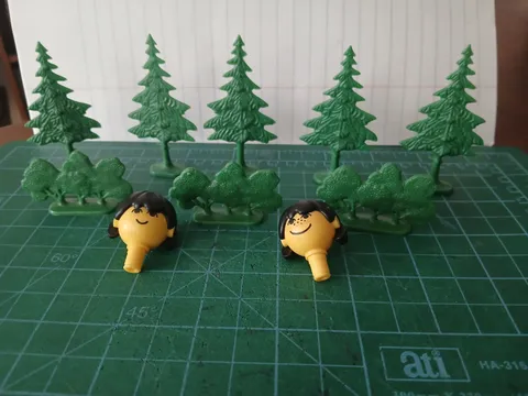 Lego Vintage Green Pine Tree Bush Lot FTPineF FTBushP Head 685px1 685px3