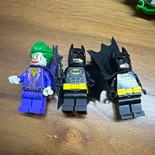 LEGO Batman Movie minifig lot: The Joker + 2 Batman w/ capes (3 pcs)