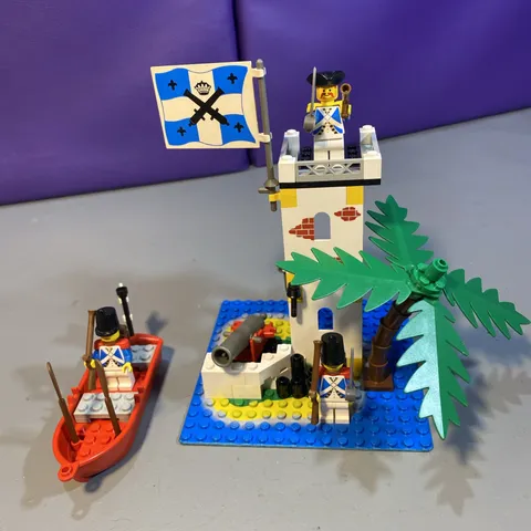LEGO Pirates: Sabre Island (6265) 100% Complete W/shooting cannon