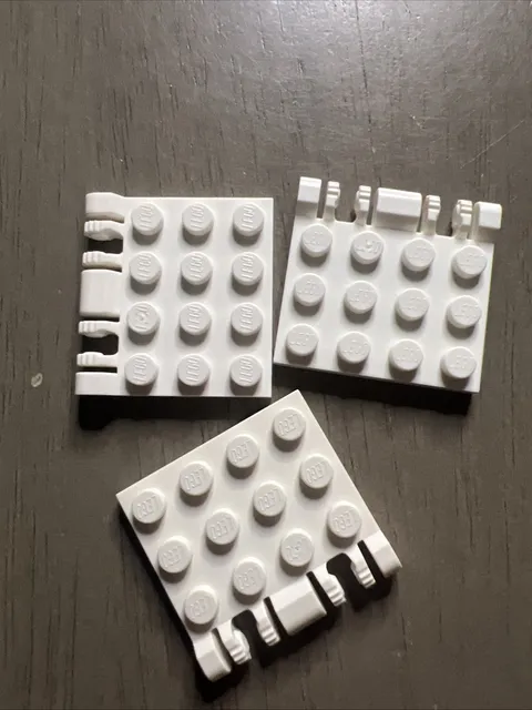LEGO 44570 White Hinge Plate 3 x 4 Locking Dual 2 Fingers - 2 Pieces