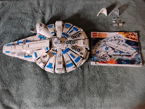 LEGO Star Wars: Kessel Run Millennium Falcon 75212 Incomplete & No Minifigures