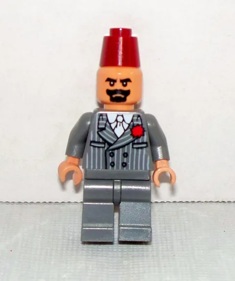 Grail Guardian Indiana Jones Minifig Minifigure Figure Lego iaj042 IAJ042