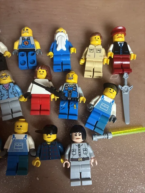 Lot of Mini LEGO Figurine Minifigures
