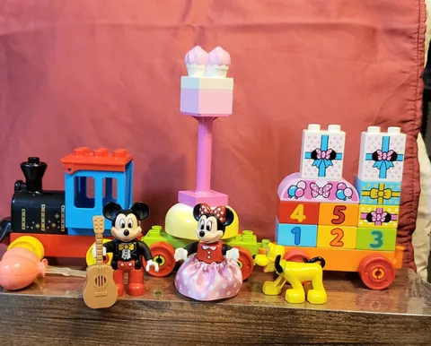 Lego DUPLO Minnie Mickey Birthday Parade INCOMPLETE Set