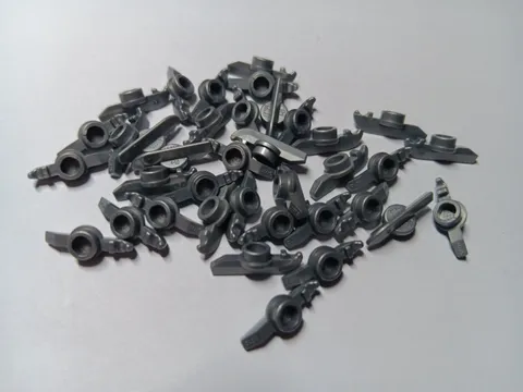 LEGO BULK LOT 36 FLAT SILVER MINIFIGURE ICE SKATES FOOTGEAR #93555