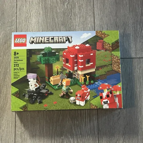 LEGO Minecraft: The Mushroom House (21179) Retired Set New