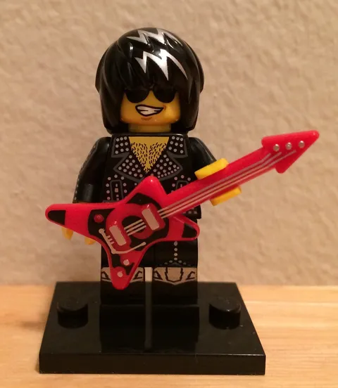 LEGO® Rock Star Minifigure Series 12 CMF 71012 Guitar Musician Retired Complete