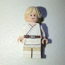 LEGO Star Wars Tatooine Luke Skywalker Minifigure/ Pre Used