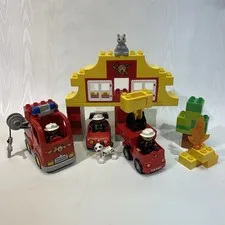 LEGO DUPLO Town Fire Truck 10473 Building Kit - Incomplete - Extras Added